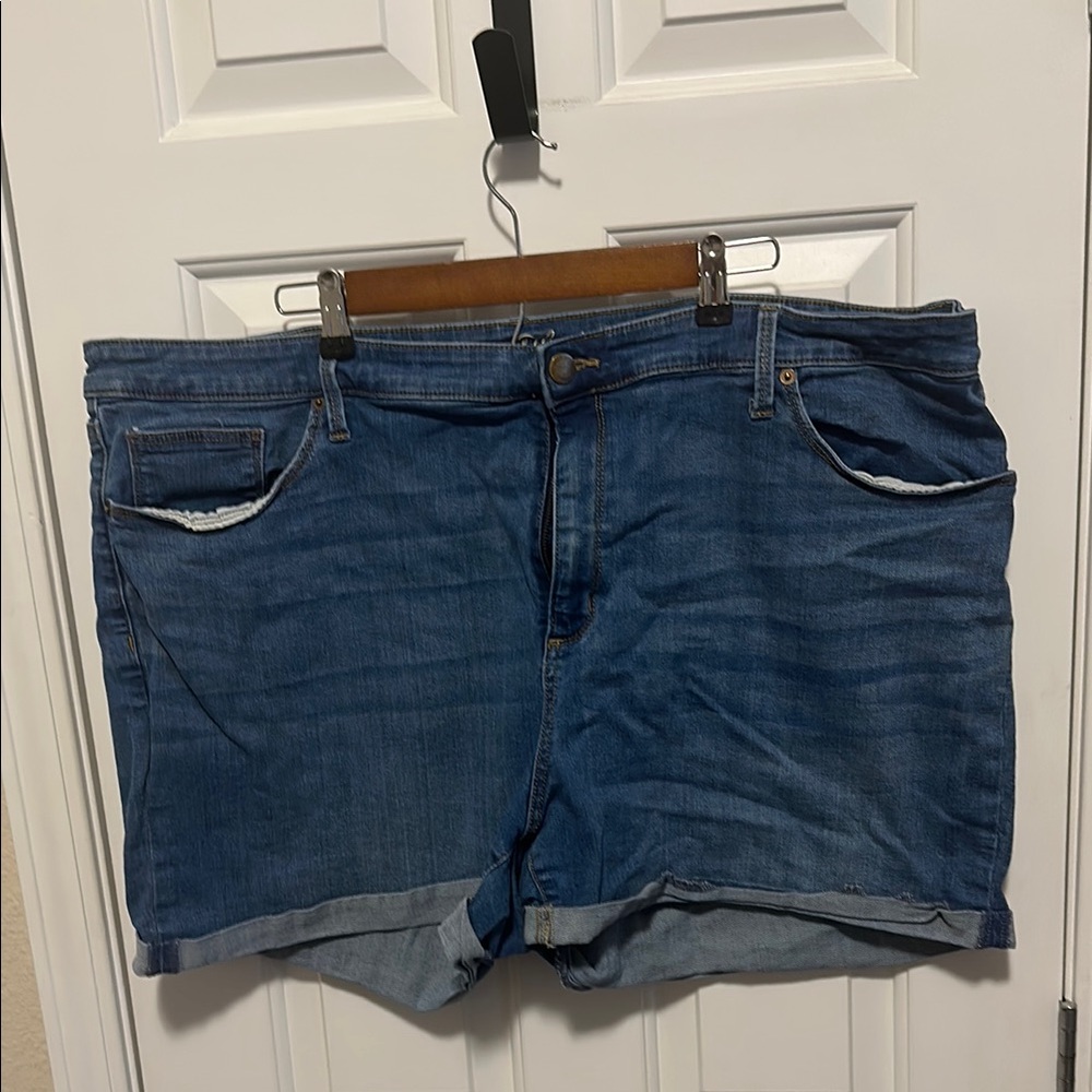 Universal Thread Blue Jean Shorts Relaxed Fit Plus Size